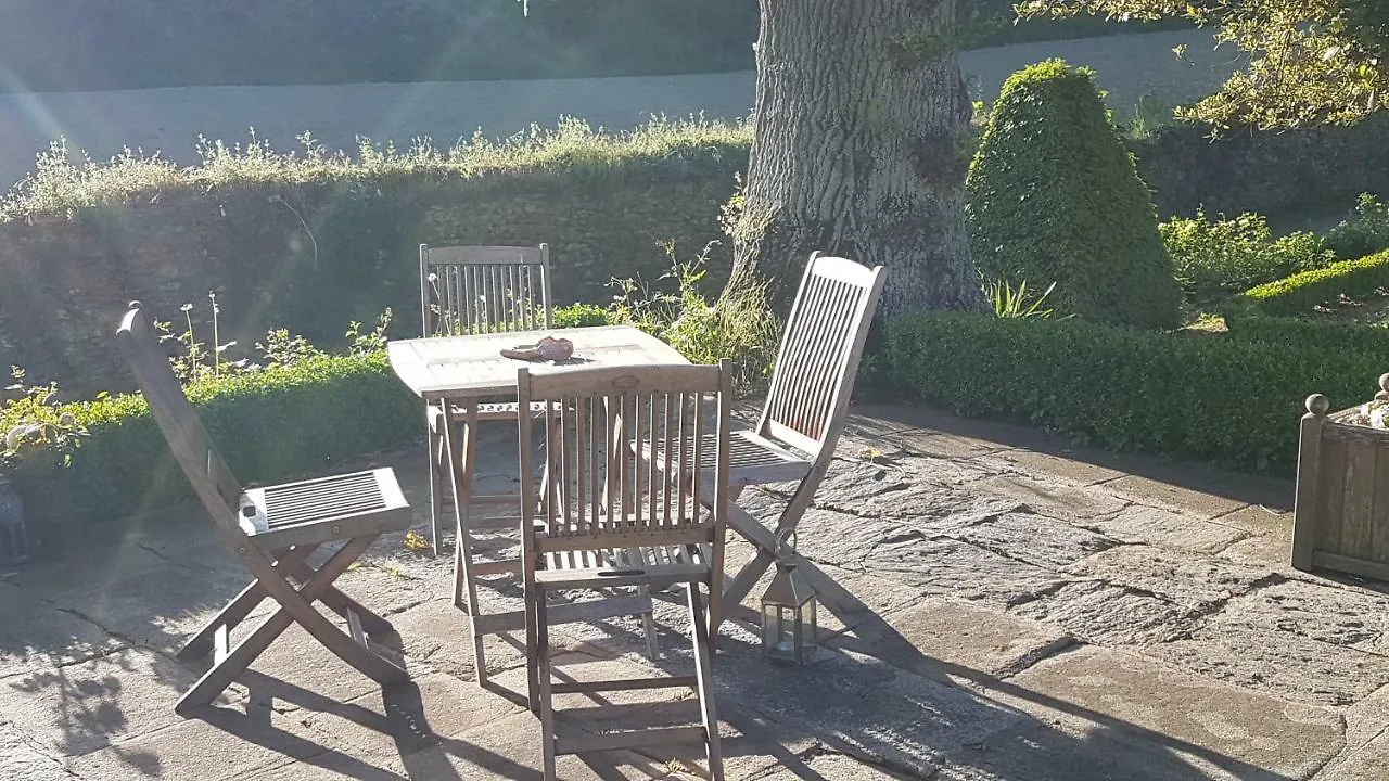 住宿加早餐酒店 Pleslin-TrigavouLe Manoir De La Bigotiere住宿加早餐旅馆