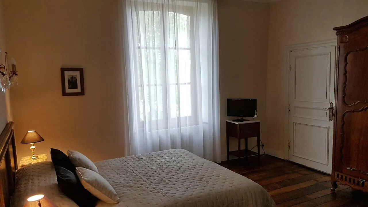 Pleslin-TrigavouLe Manoir De La Bigotiere住宿加早餐旅馆